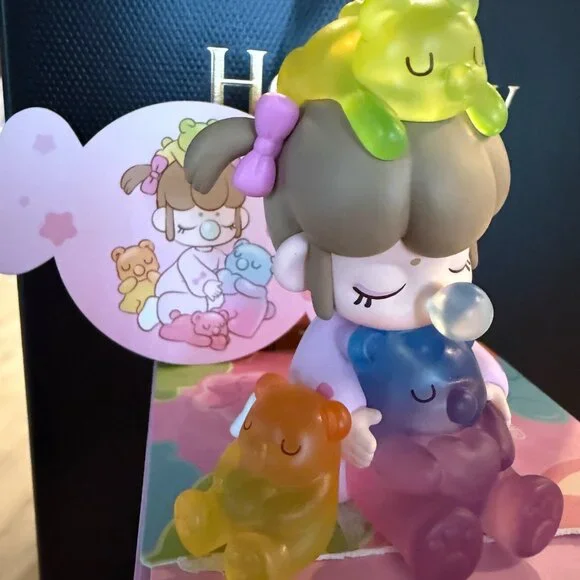 Nanci Sweet Time Series Cover Girl HUG - Picture 7 of 8